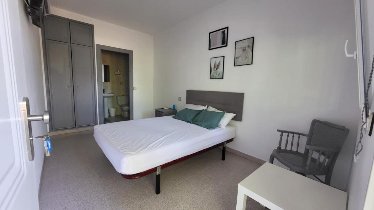 Hostal San Martin De Montalban ภายนอก รูปภาพ